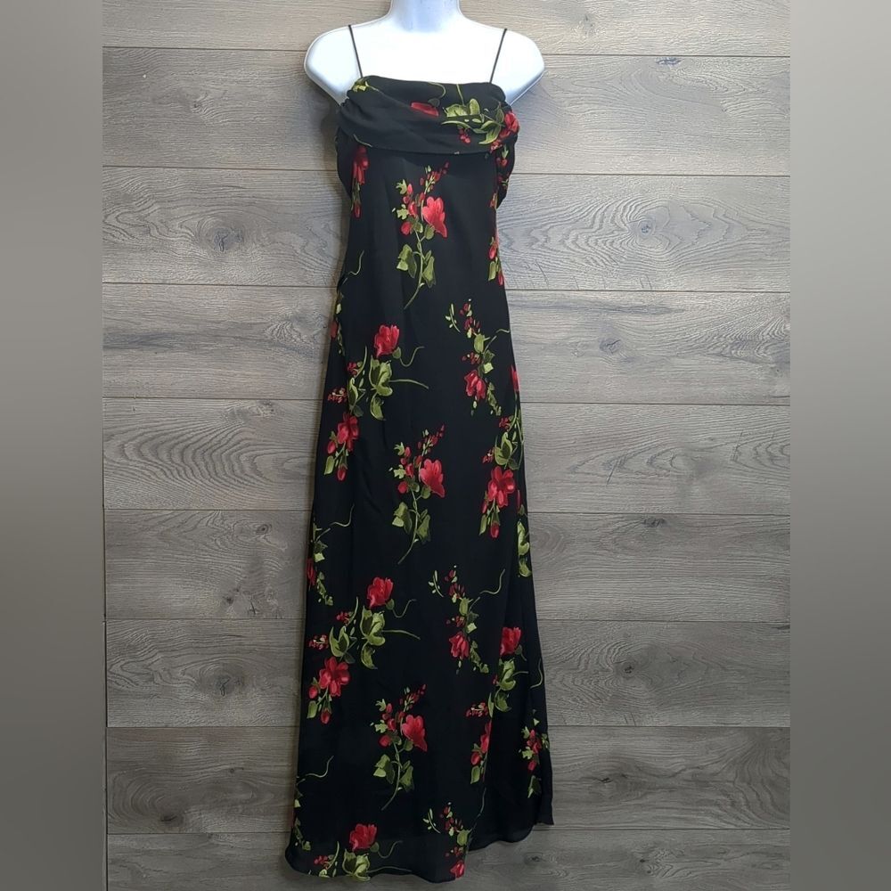 Betsy & Adam Black and Red Spaghetti Strap Formal Maxi Dress Women's Size 4